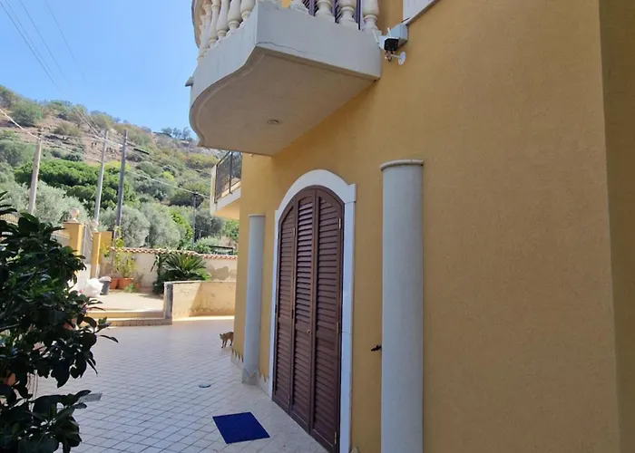 Mary Sol Appartamento Savoca