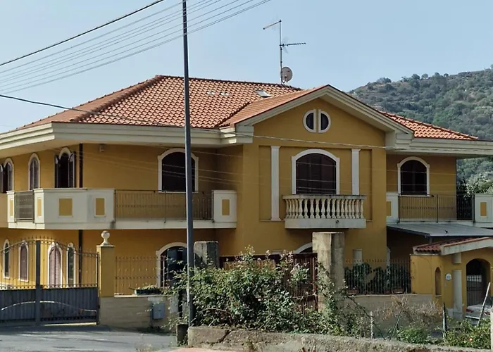 Mary Sol Appartamento Savoca